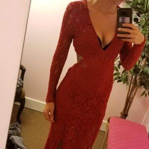 BEAUTIFUL women's lace red prom dress size small